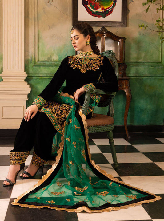 Aim Collections® Zainab Chottani – ZC-009 Velvet Embroidered Three Piece Suit