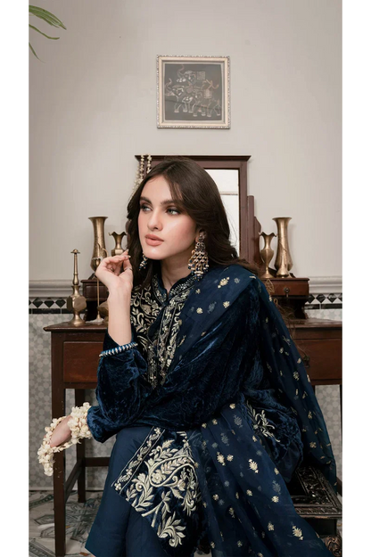 Aim Collections® Zainab Chottani ZC-905 Embroidered Velvet Three Piece – Winter Collection